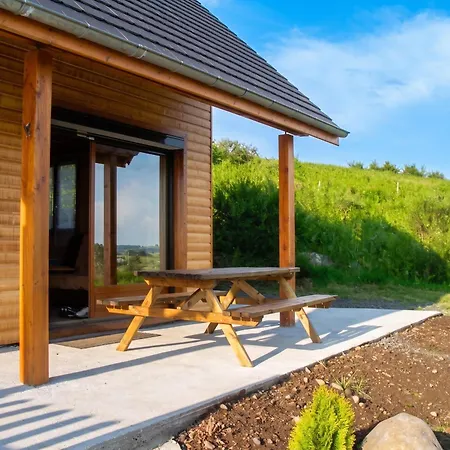 à Saint-gènes-champespe Avec Parking Privé Chalet