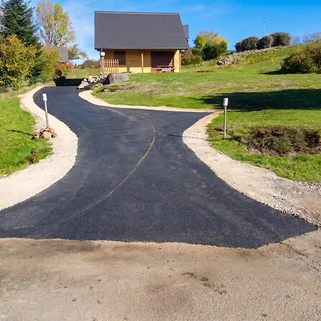 à Saint-gènes-champespe Avec Parking Privé Chalet